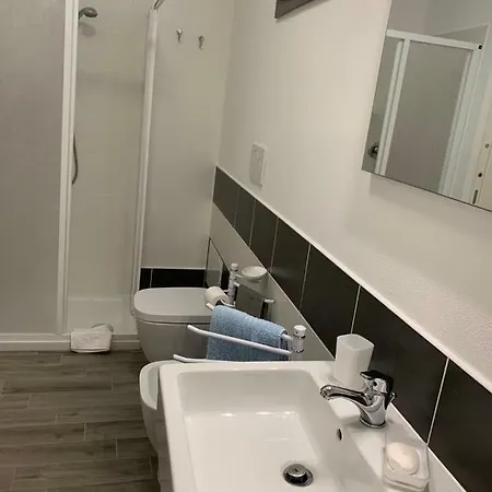 Elegante